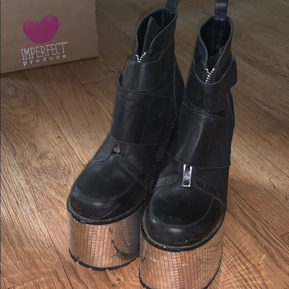 Disco ball platform boots - women’s size 11